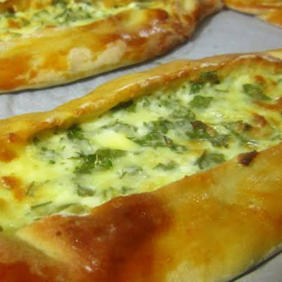 Kaşarlı Peynirli Pide