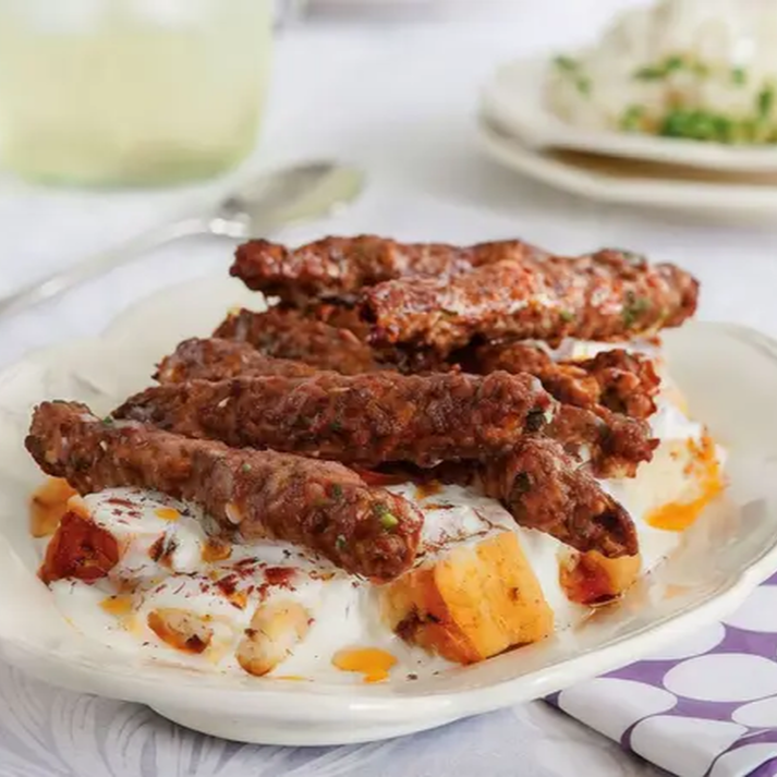 Yoğurtlu Adana Kebap