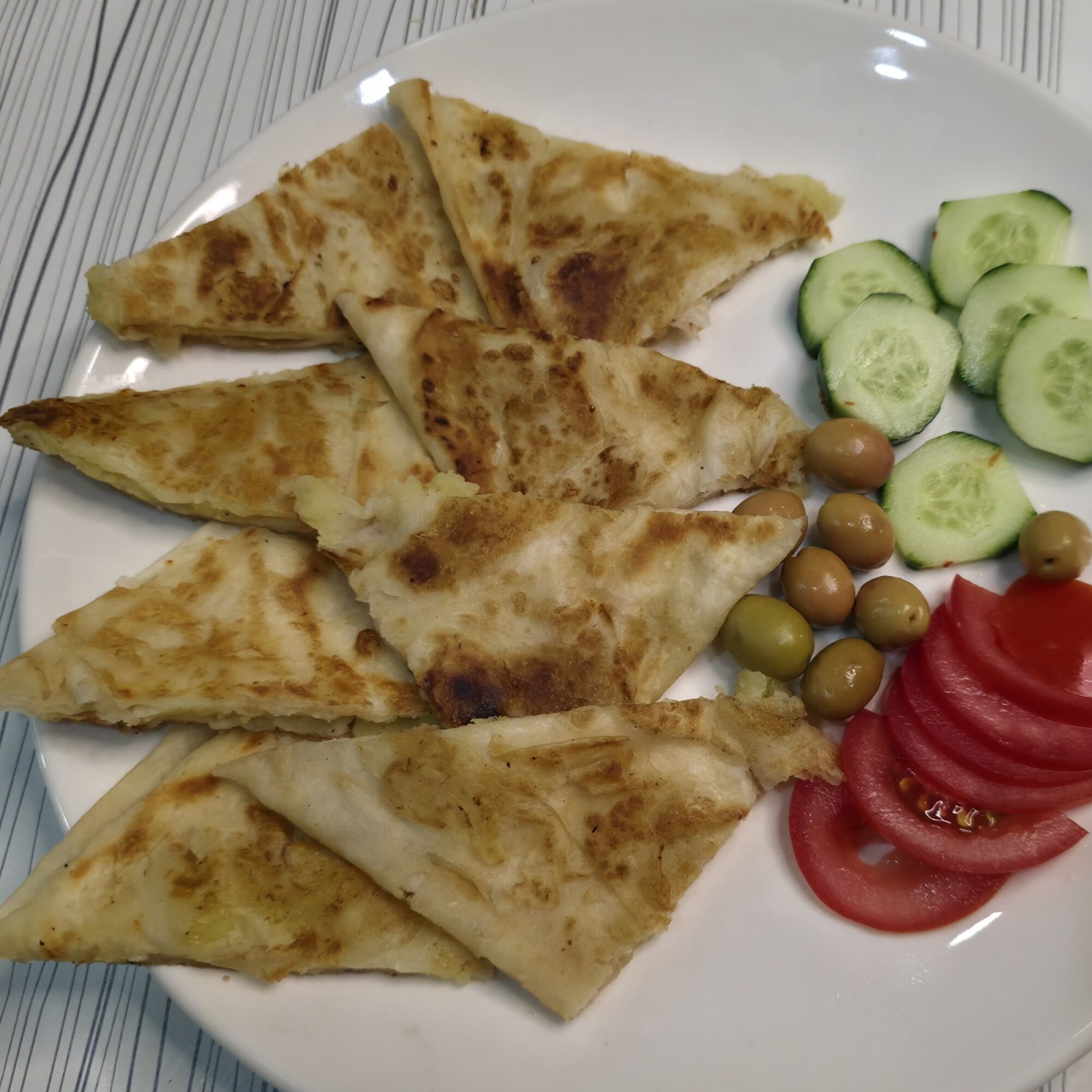 Otlu-Peynirli Gözleme