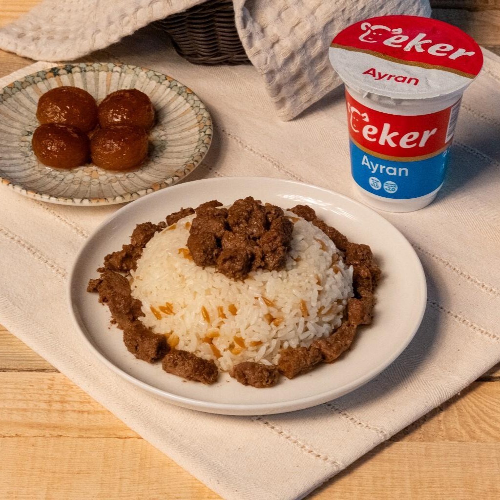 Kavurmalı Pilav + Ayran 270 ml + Kemalpaşa Tatlısı