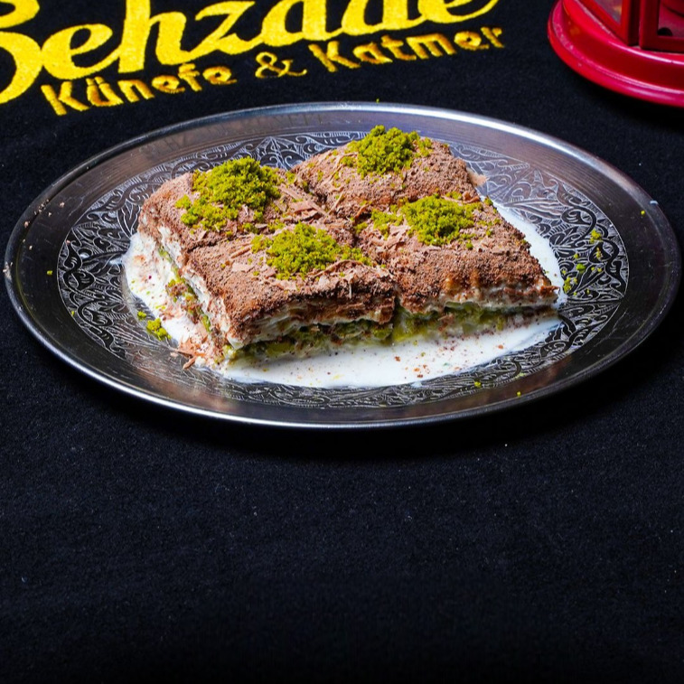 Antep Fıstıklı Soğuk Baklava (1 kg.)