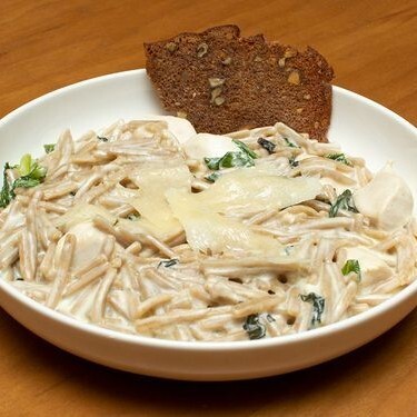 Parmesanlı Tavuklu Erişte