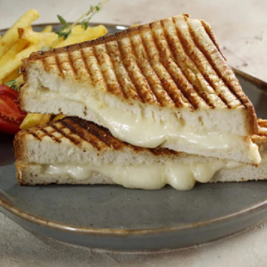 Pres Kaşarlı Tost - Somun Ekmeği