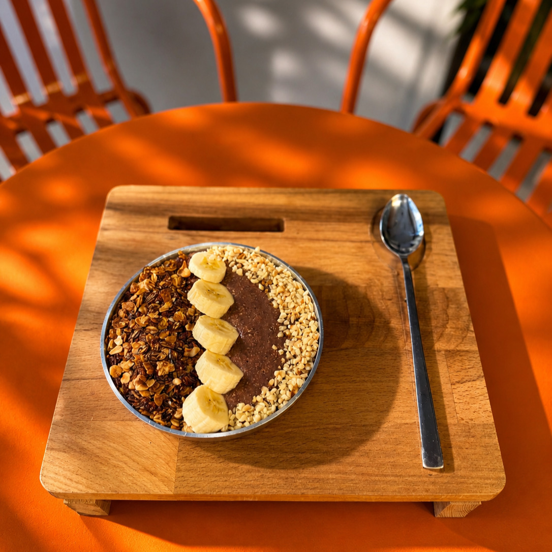 Kakao ve Muz Granola Bowl