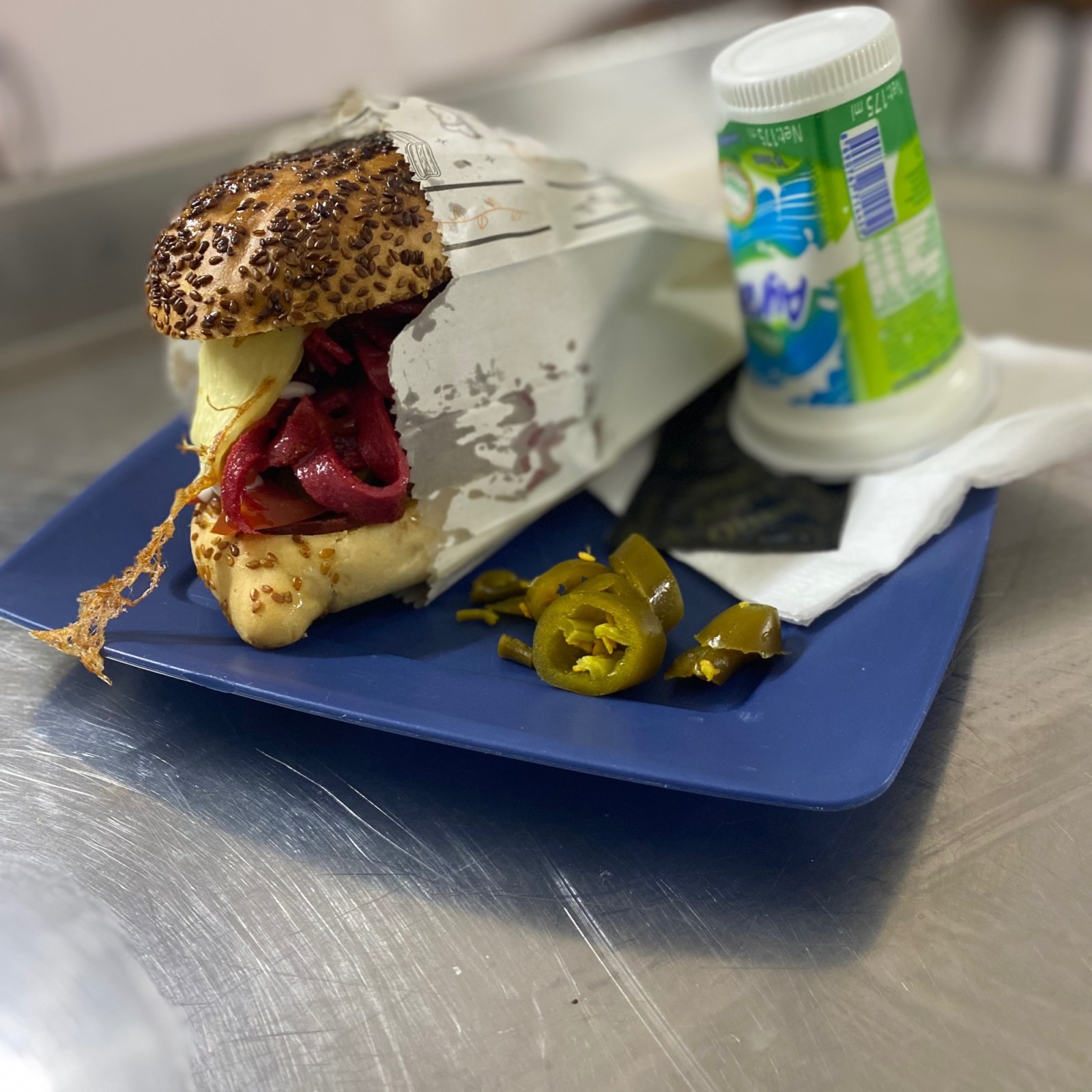 Ferroo Special Acılı Atom Kumru Sandviç Menü