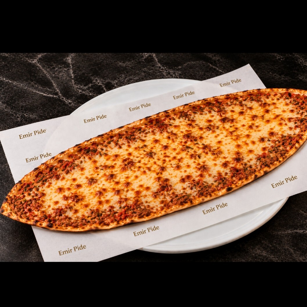 Kaşarlı Lahmacun ( odun ateşinde )