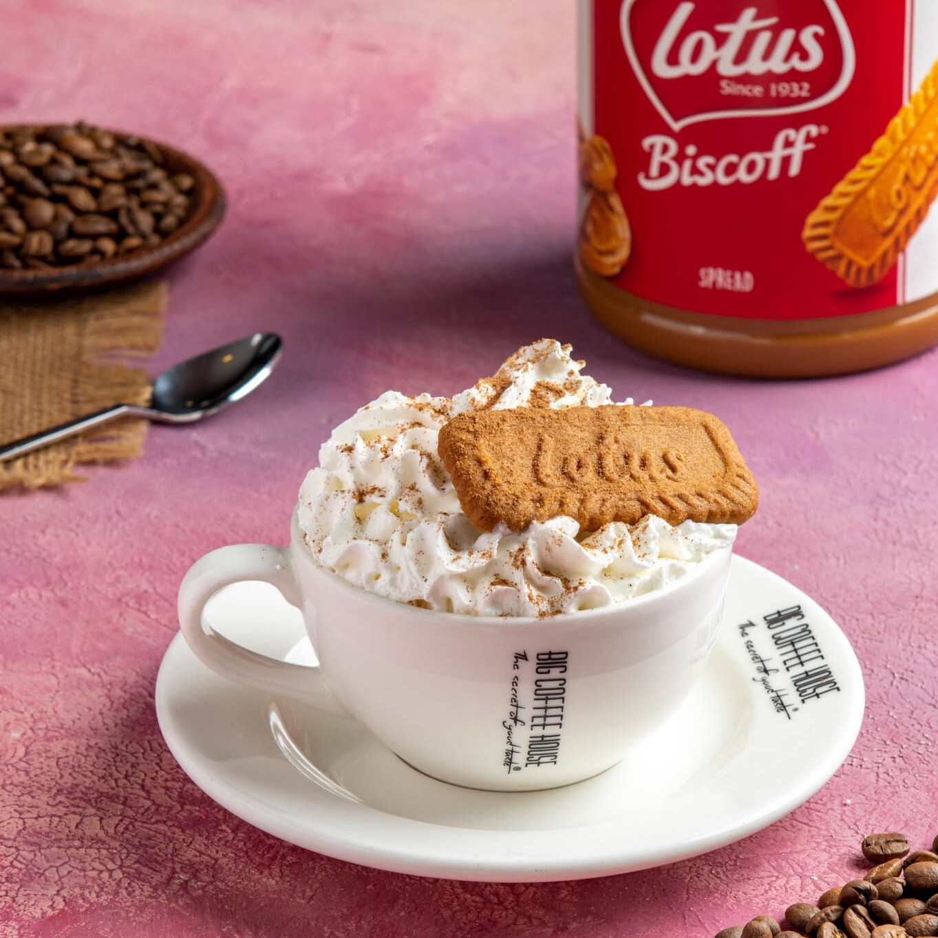 Bıscoff Latte (250 ml) (390,02 KCal)