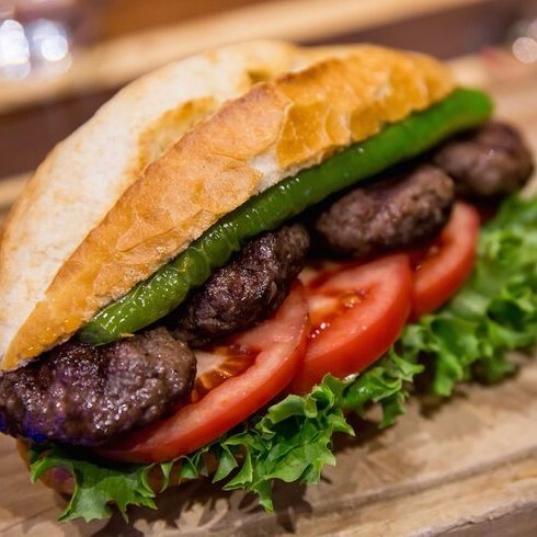 Yarım Ekmek Arası Köfte