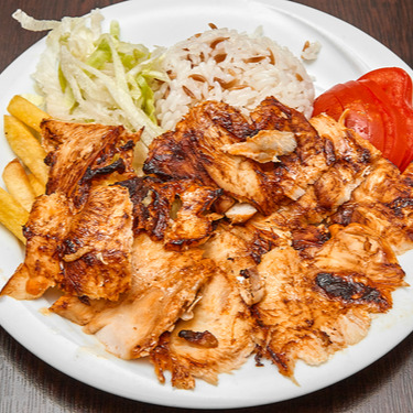 Pilav Üstü Tavuk Döner + Ayran+Tatlı