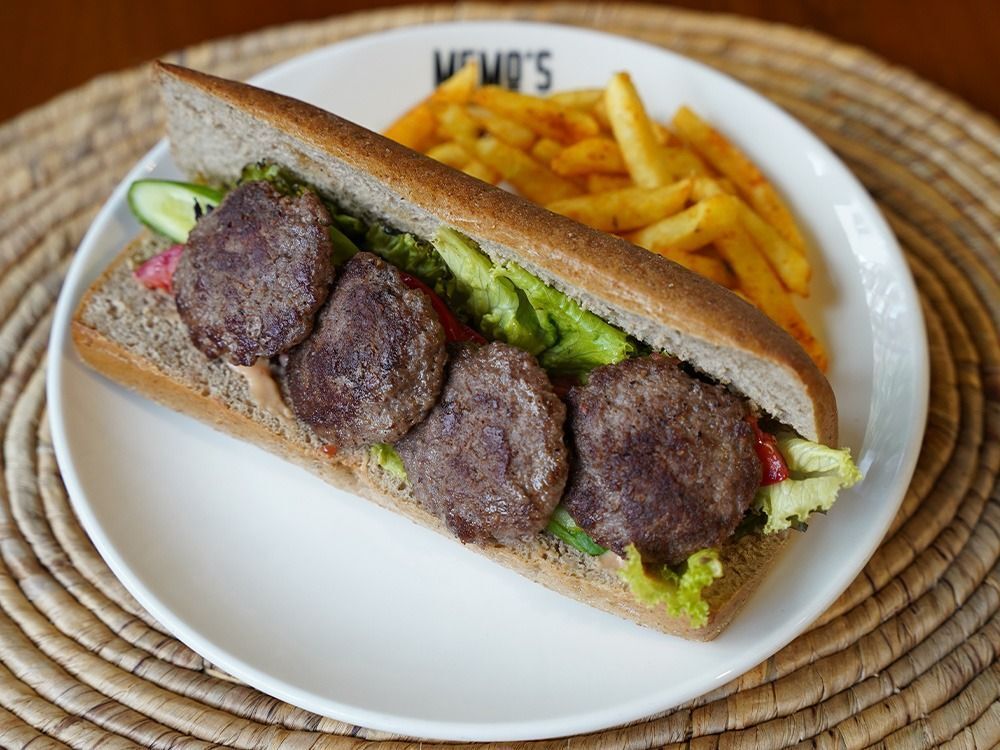Izgara Köfte Sandviç