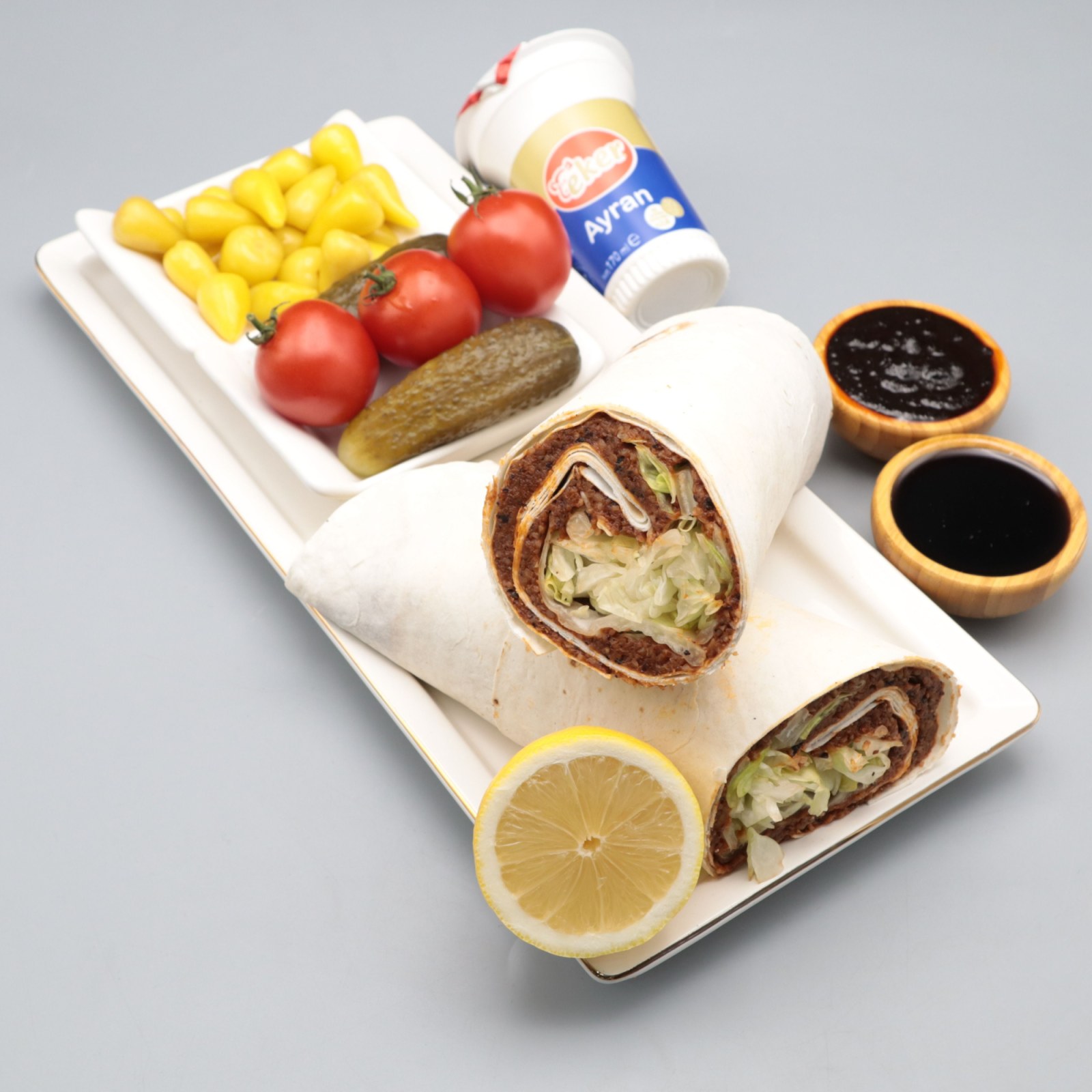 Mega Çiğ Köfte Dürüm (175 gr.) & Eker Ayran (17 cl.)