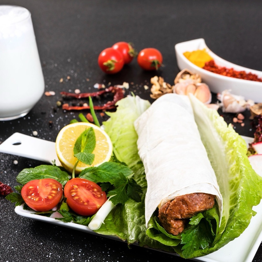 Çiğ Köfte Dürüm Ve Küçük Ayran