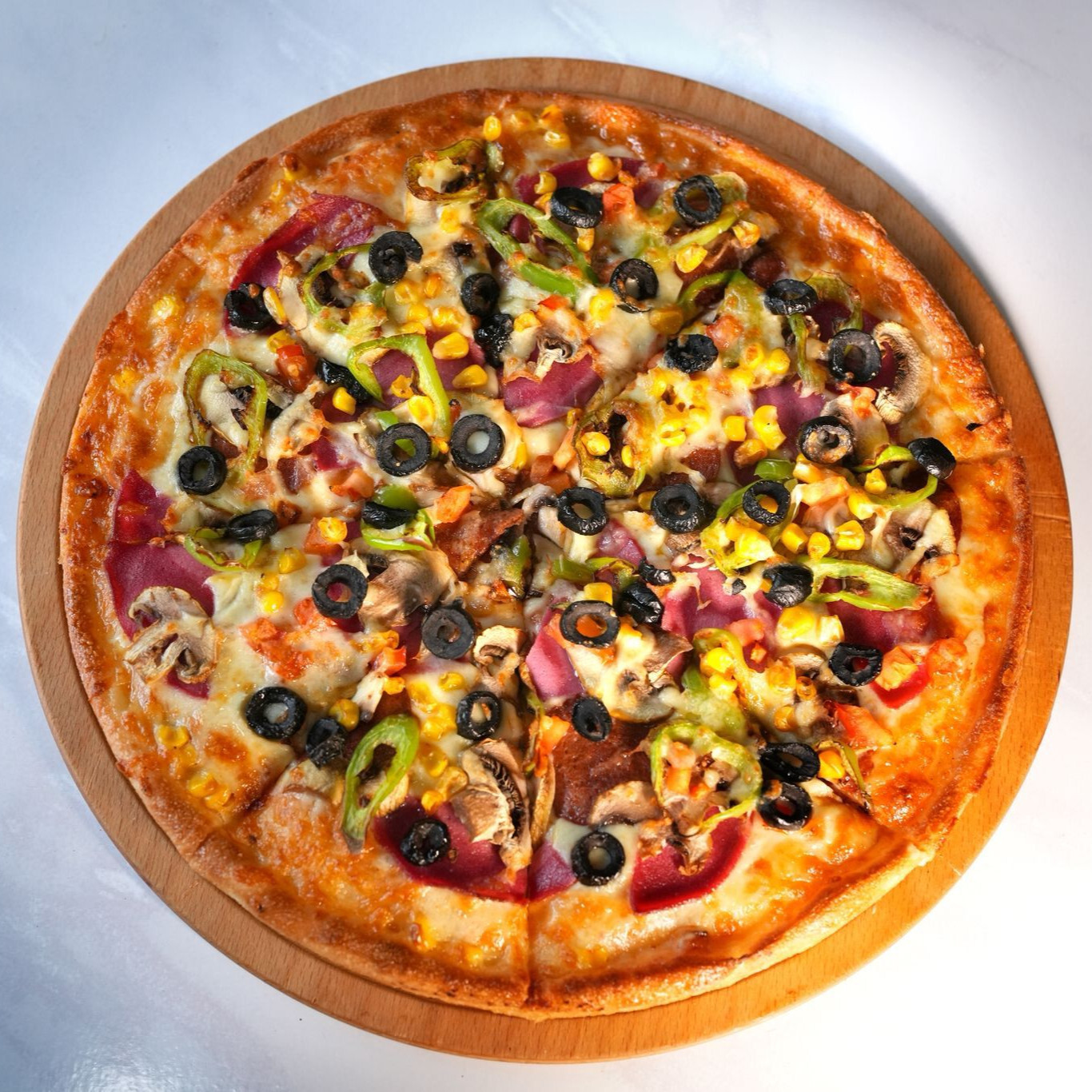 Ekstra Karışık Pizza (Büyük) Menü