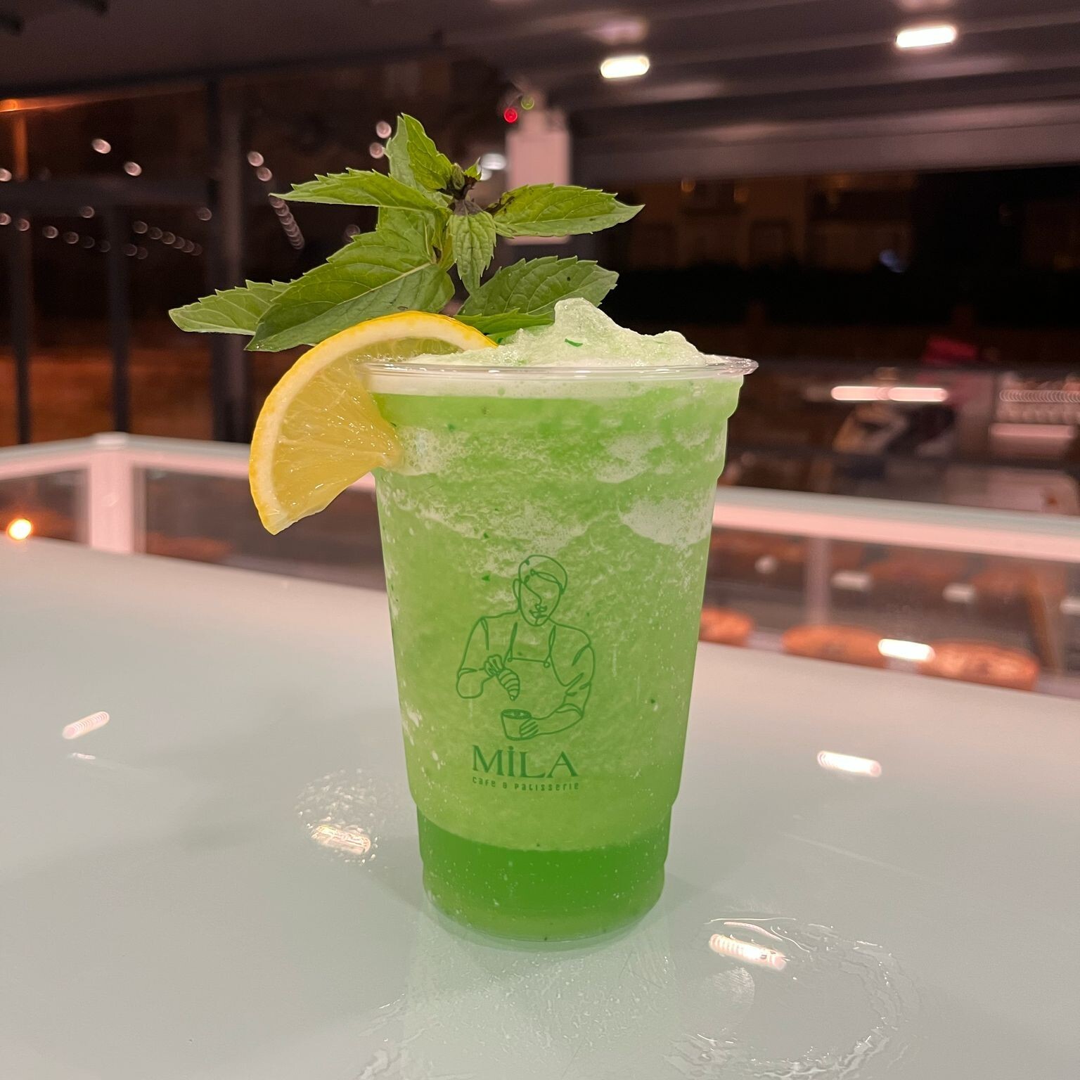 Apple Frozen