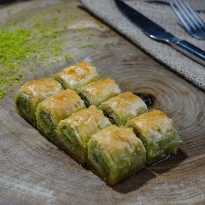 Özel Fıstıklı Baklava (1 kg)