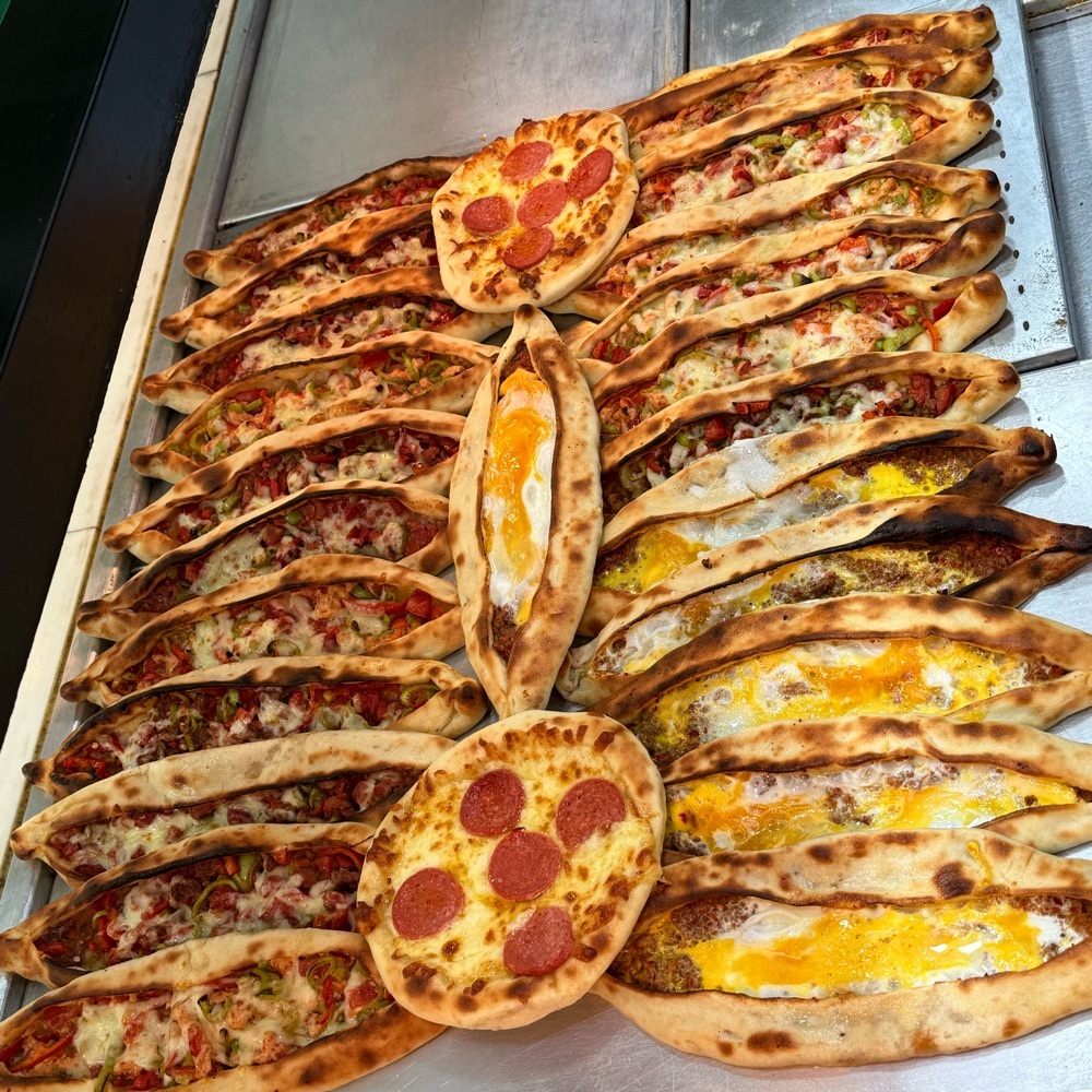 Tavuklu Pide