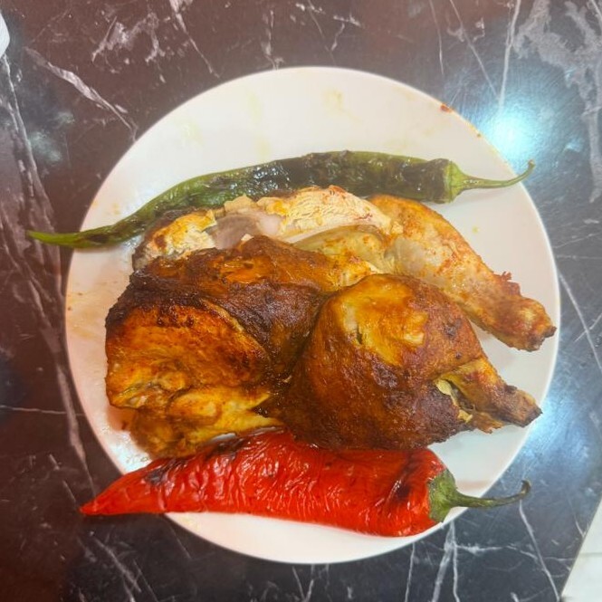 Kızarmış BÜTÜN Piliç (1 Adet). 800 gr.