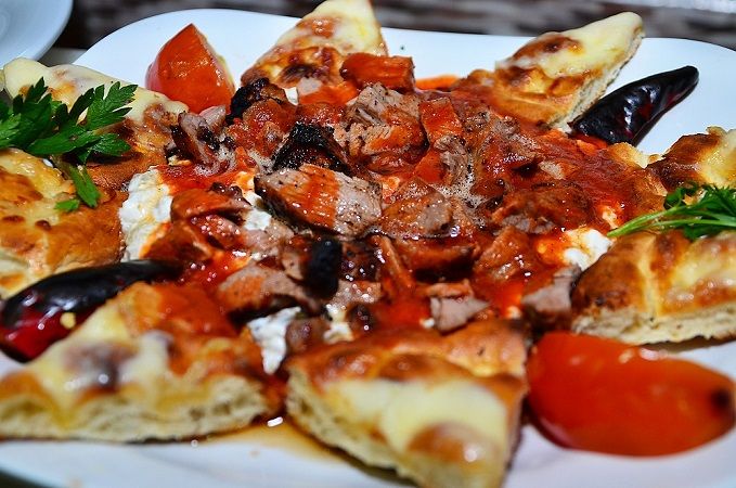 Alinazik Kebap (Kuzu Şişten)