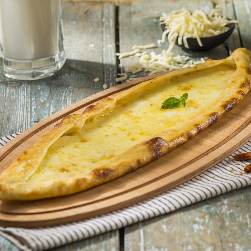 Kaşarlı Pide