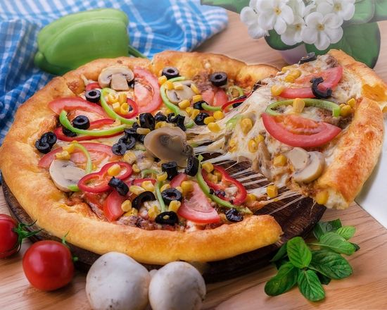 Dört Mevsim Pizza