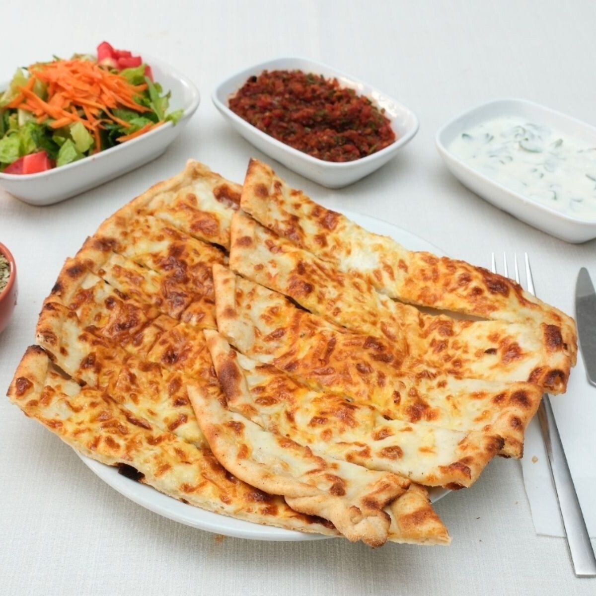 Kaşarlı Pide