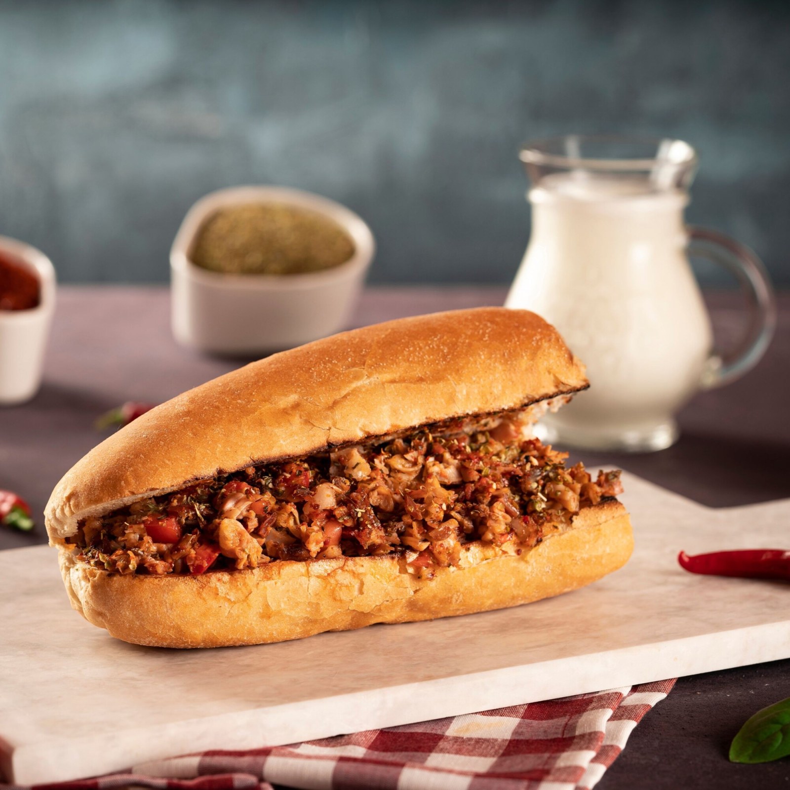 Üç Çeyrek Ekmek Arası İzmir Kokoreç