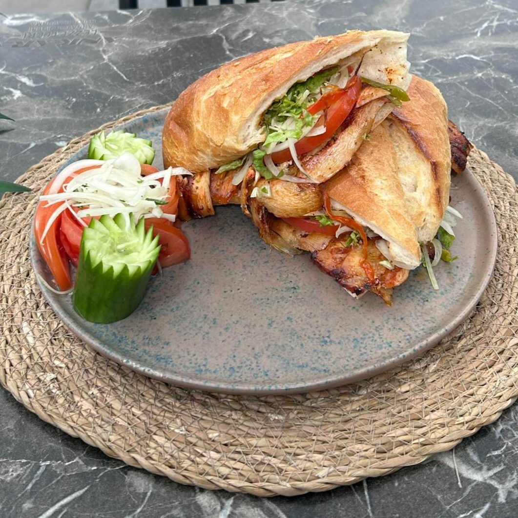 Ekmek Arası Tavuk Döner (100 gr)