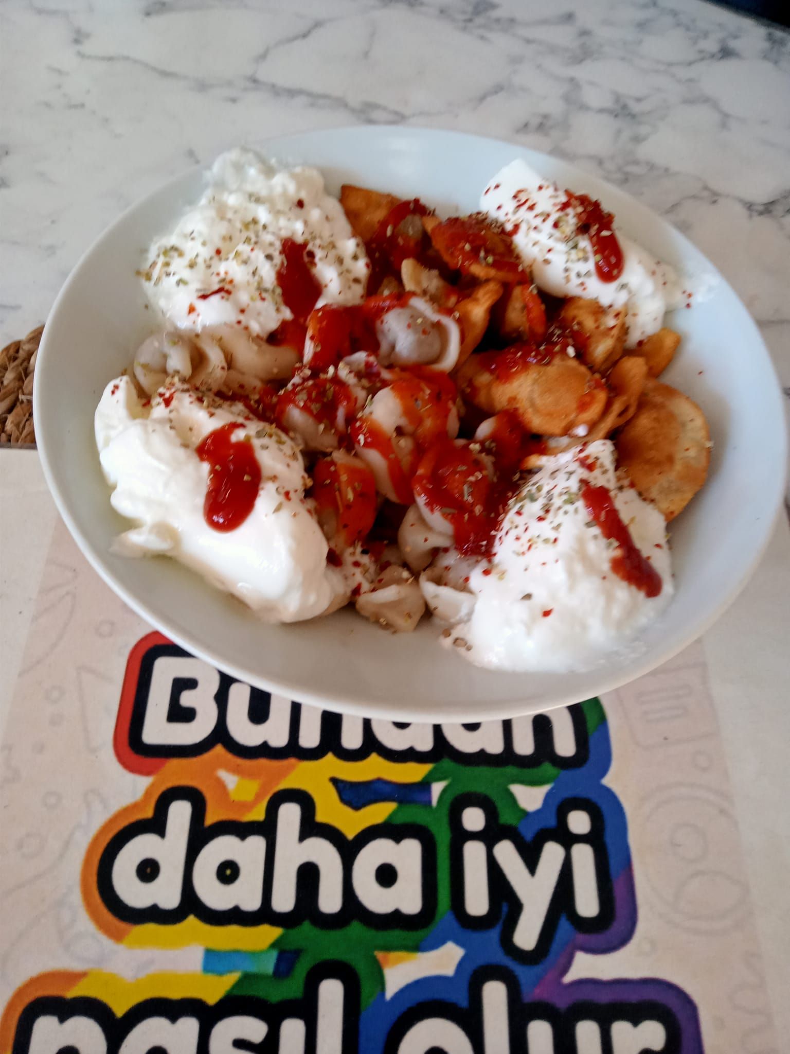 Zümrüdüanka Mantı