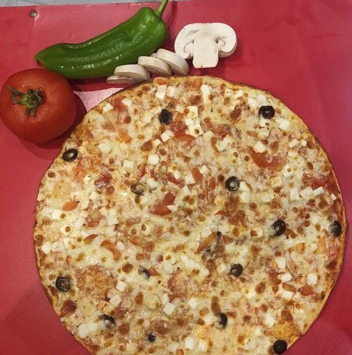 Akdeniz Pizza (Büyük Boy)
