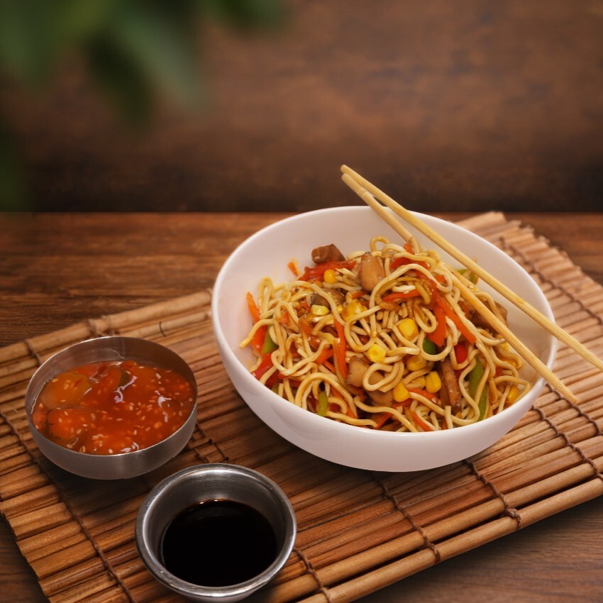 Sebzeli Noodle