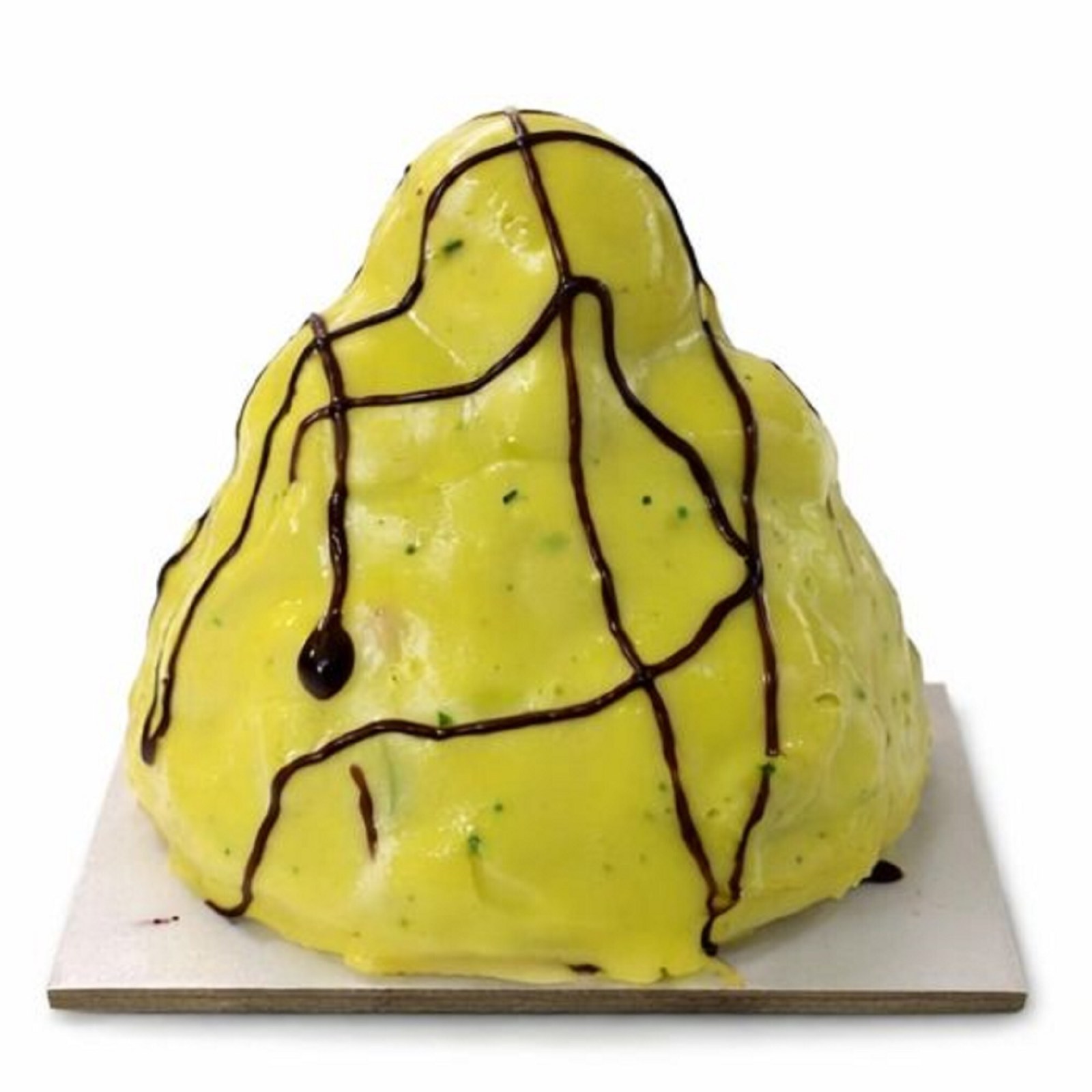 Antep Fıstıklı Profiterol Kulesi Pasta