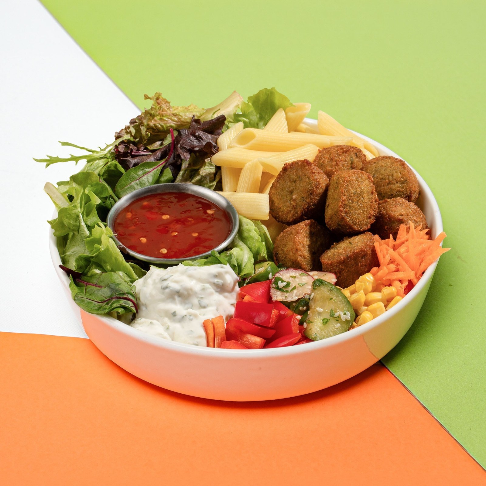 Falafel Makarna Bowl