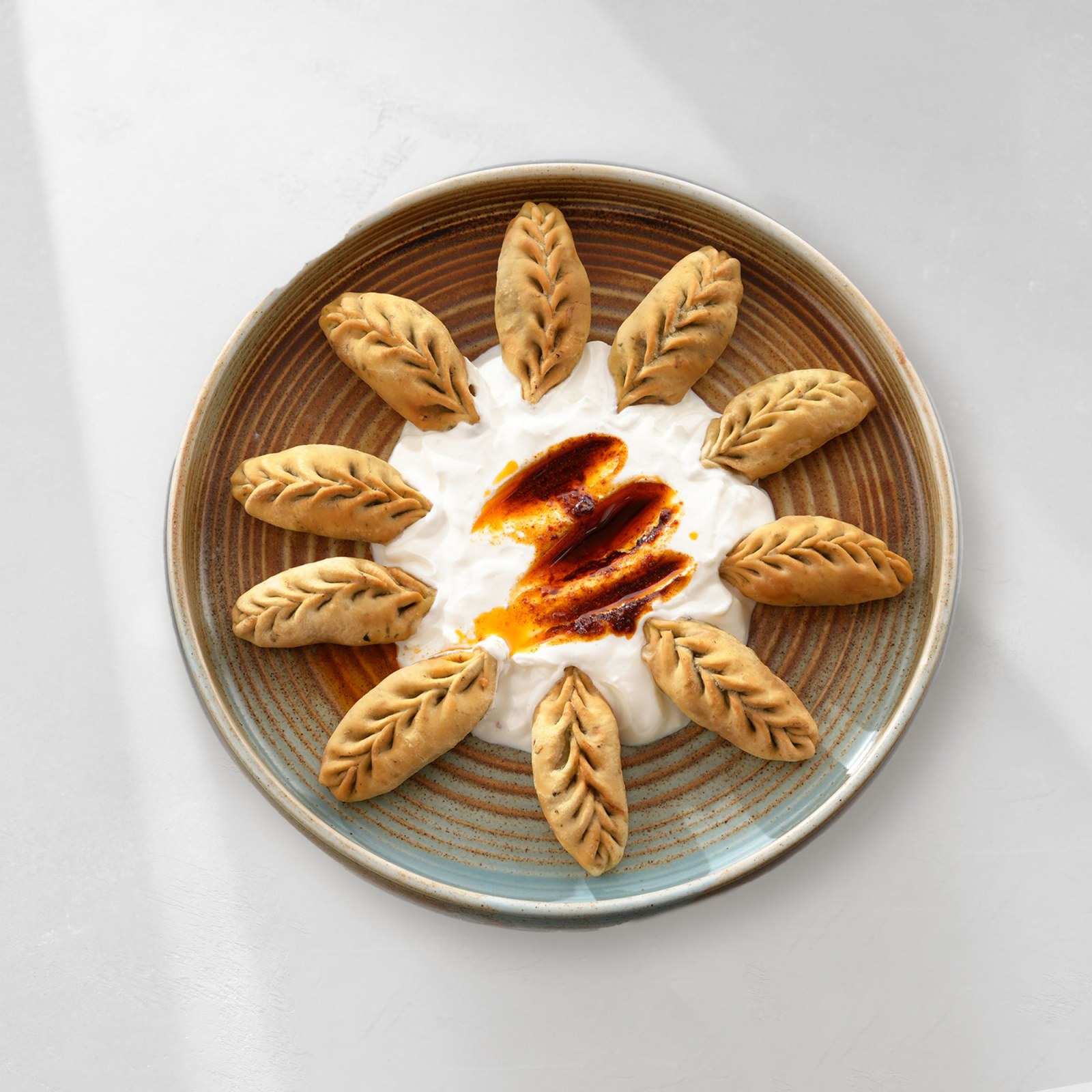 Kızarmış Turuncu Momo (Vegan)