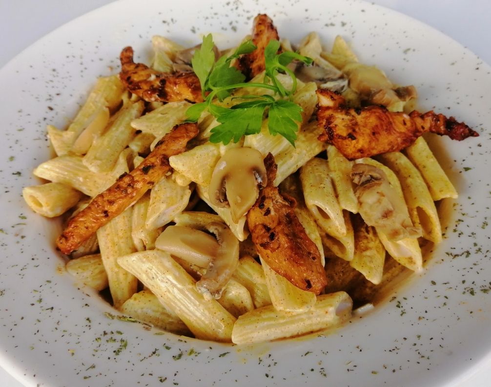 Alfredo/ Kremalı Tavuklu Penne