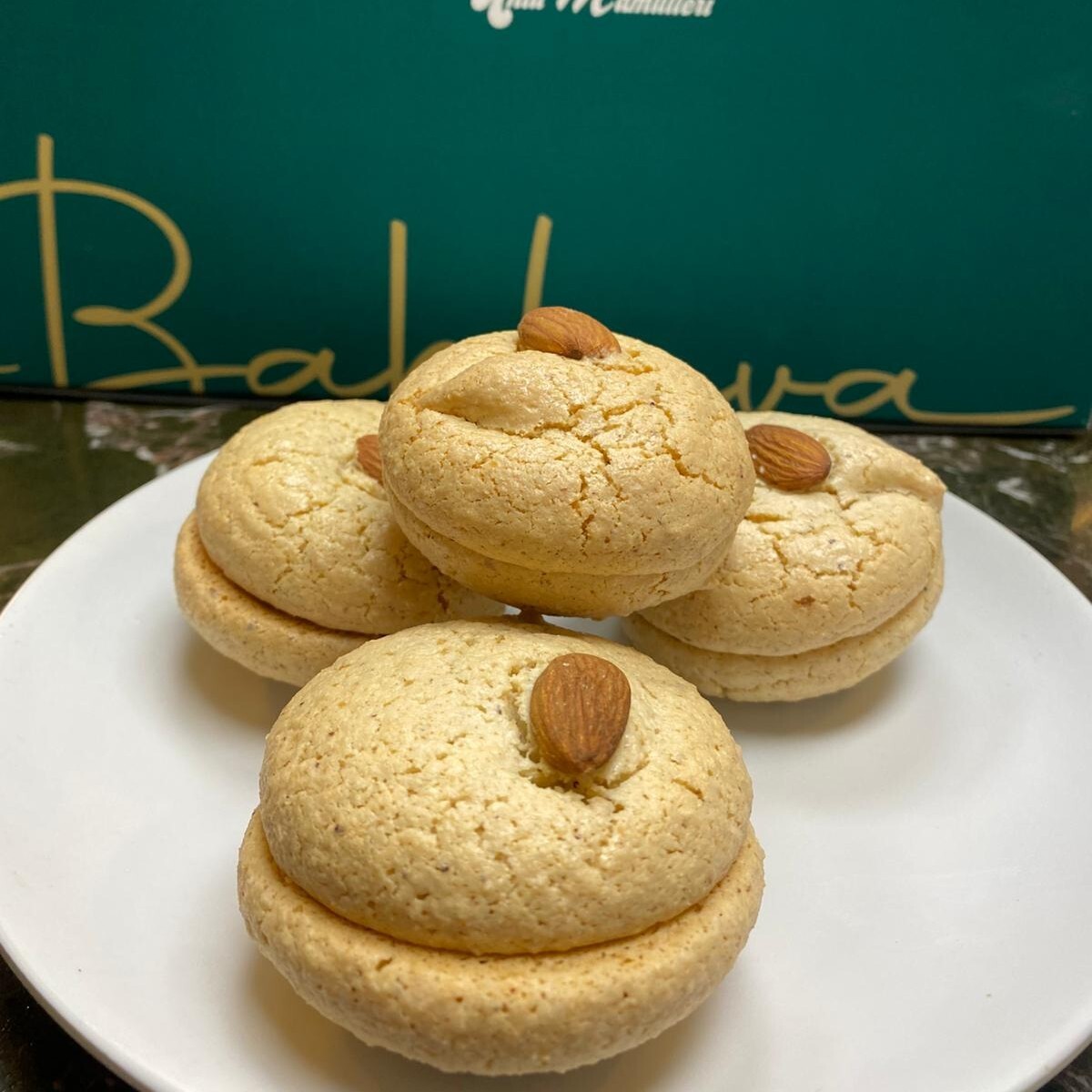 Acı Badem Kurabiyesi (1 kg)