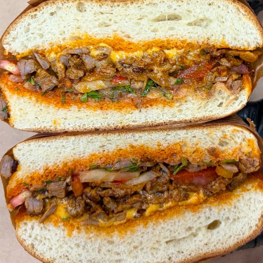 Cheddar'lı Et Tantuni Burger