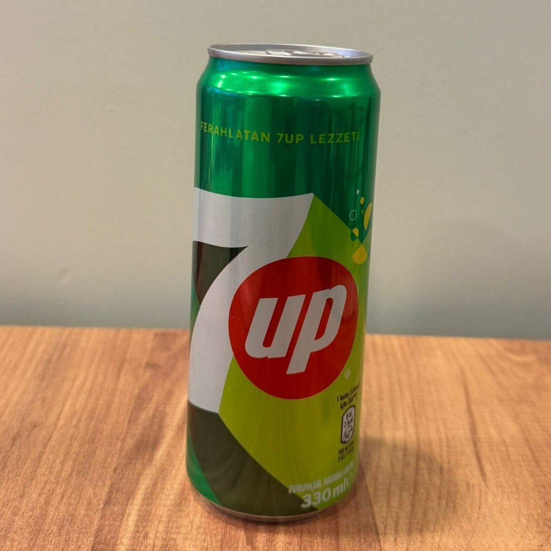 7 Up (330 ml)