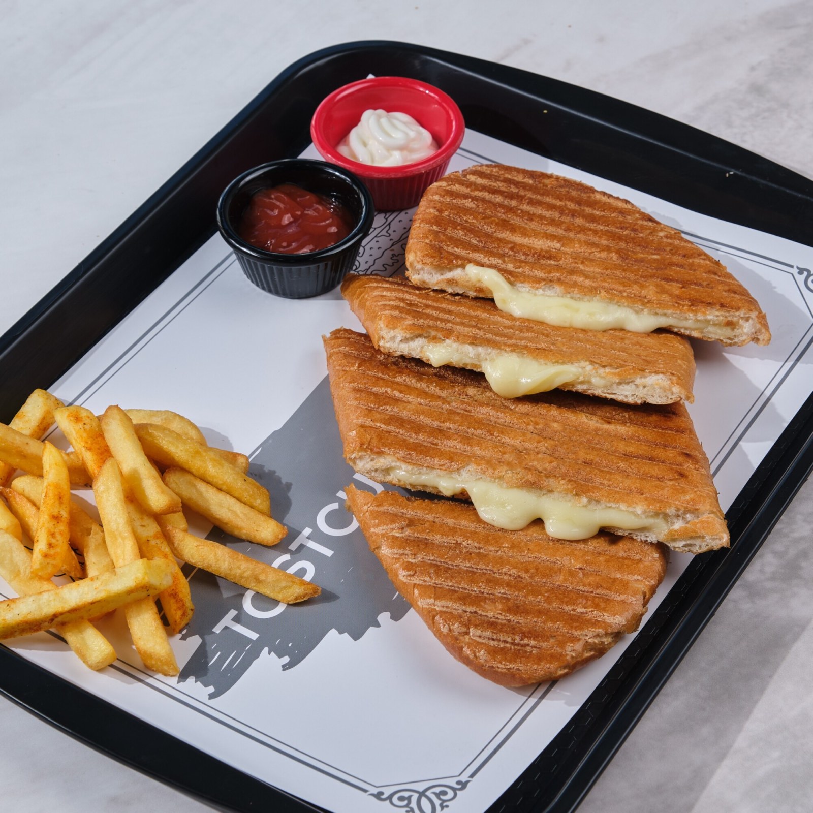 3 Peynirli Tost