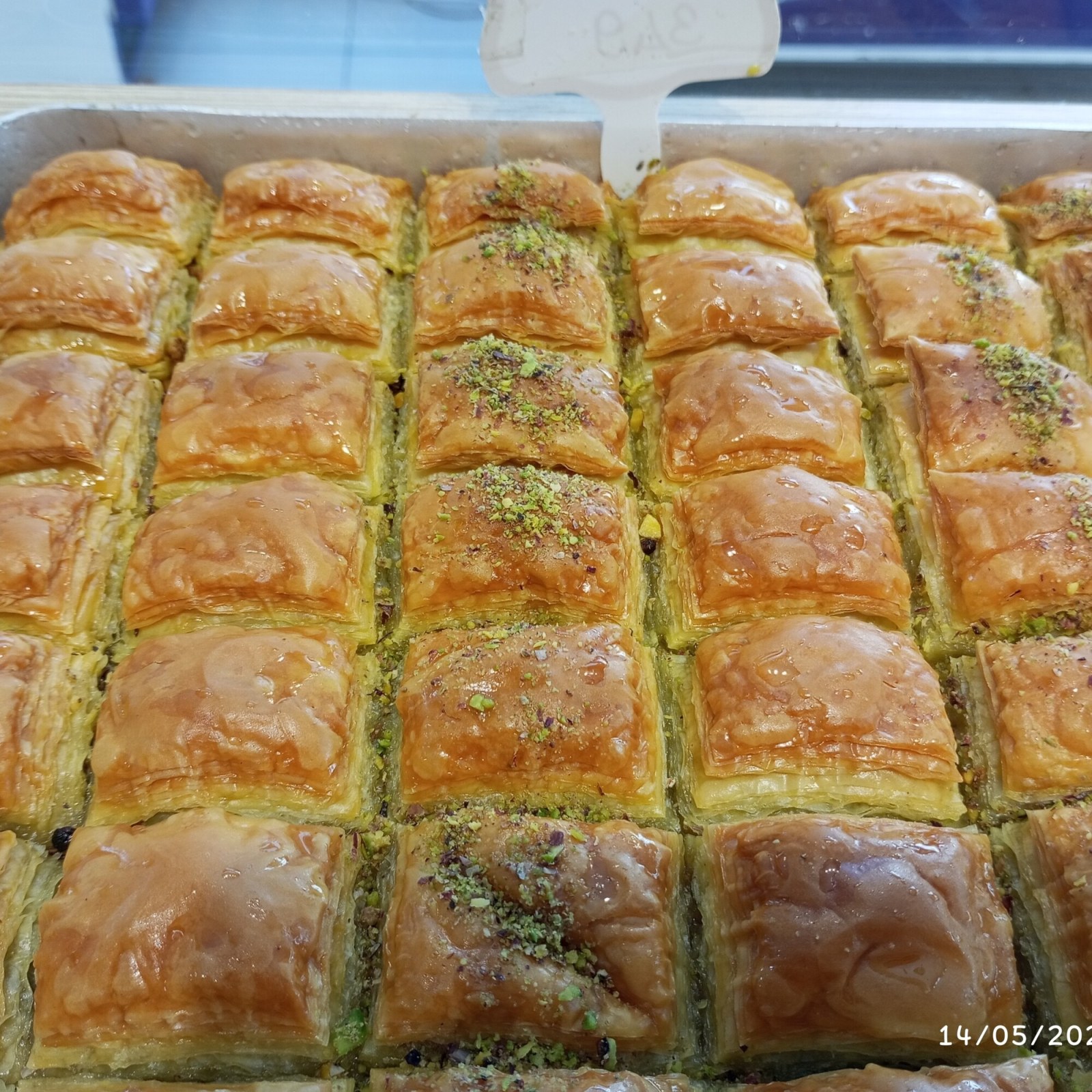 İri Antep Fıstıklı Baklava ( 1 KG )