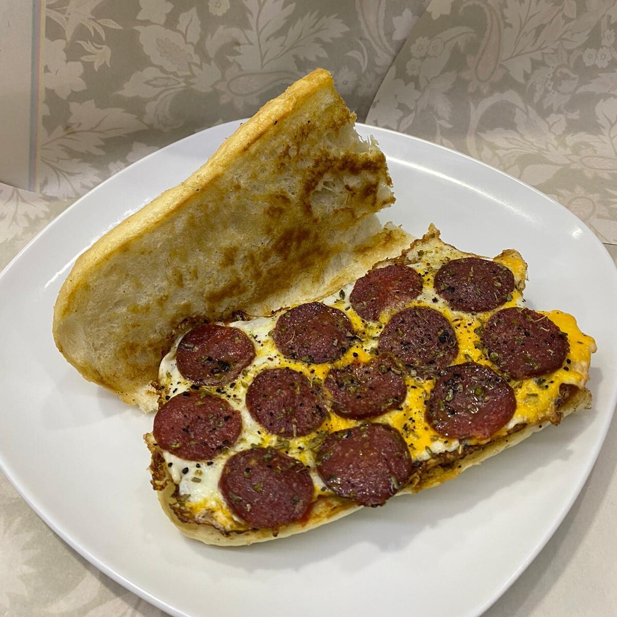 Ekmek Arası Bomba
