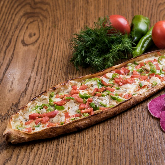Kaşarlı Sebzeli Pide