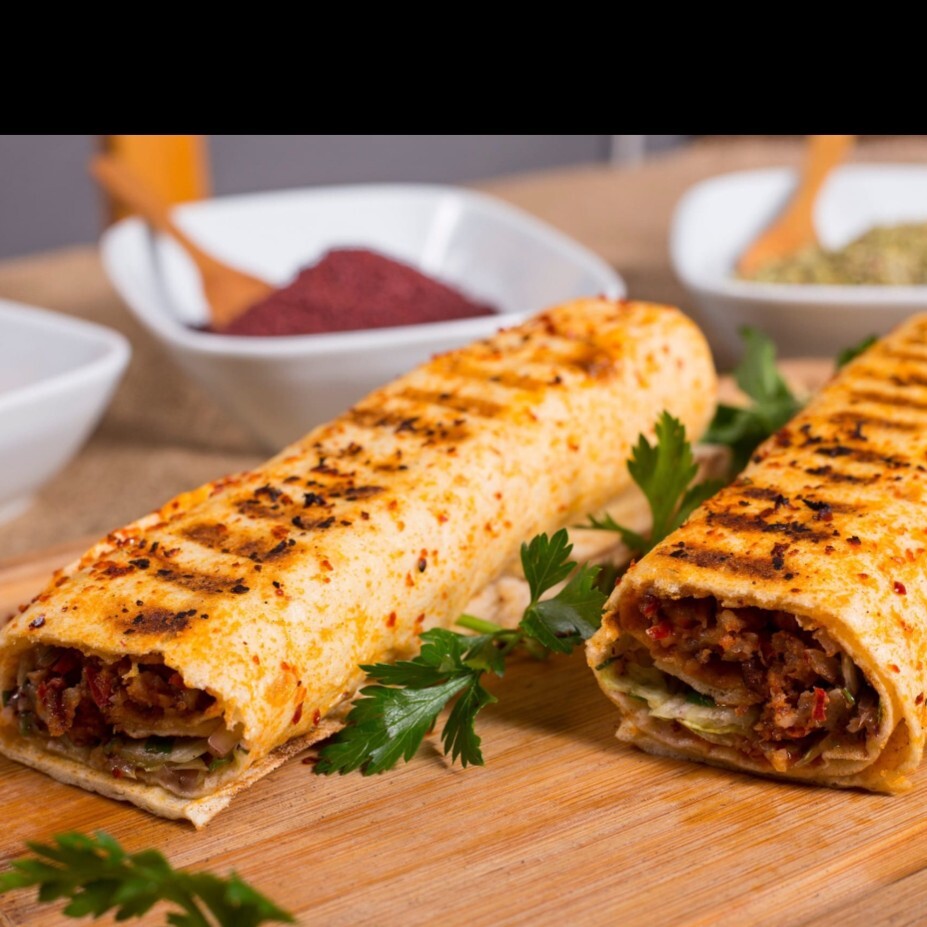 Kaşarlı Acılı Adana dürüm