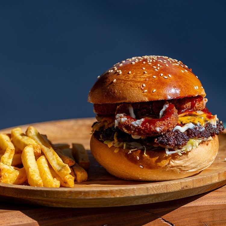 The Lord Of The Onion Rİngs Burger