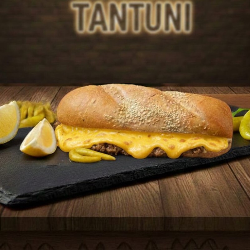 Cheddarlı Ekmek Arası Et Tantuni