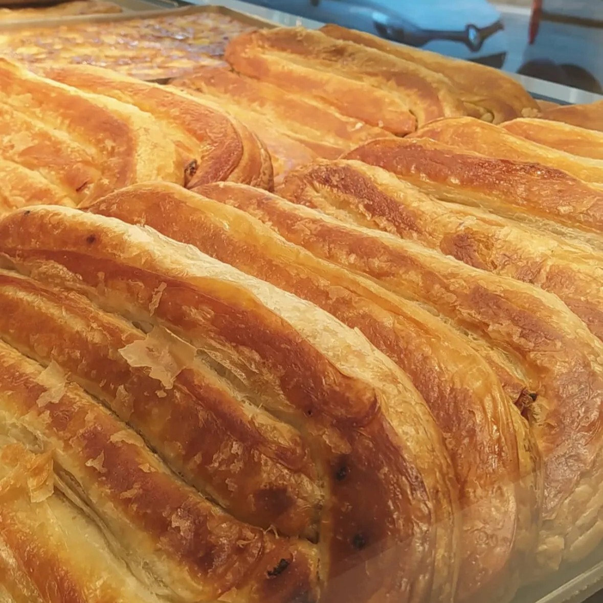 Peynirli Kol Böreği (1KG)