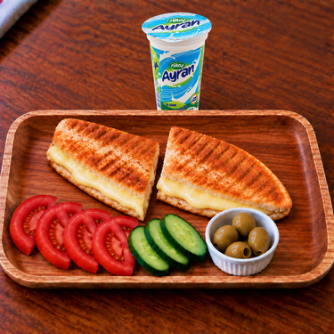 Kaşarlı Tost Menü