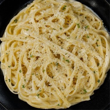Fettuccine Alfredo