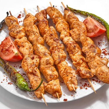2 Porsiyon Tavuk Şiş+2 ayran+salata+pilav