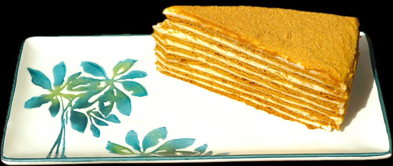Medovik Pastası