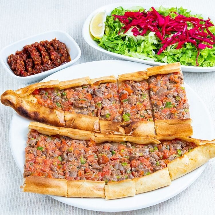 Kuşbaşılı Pide